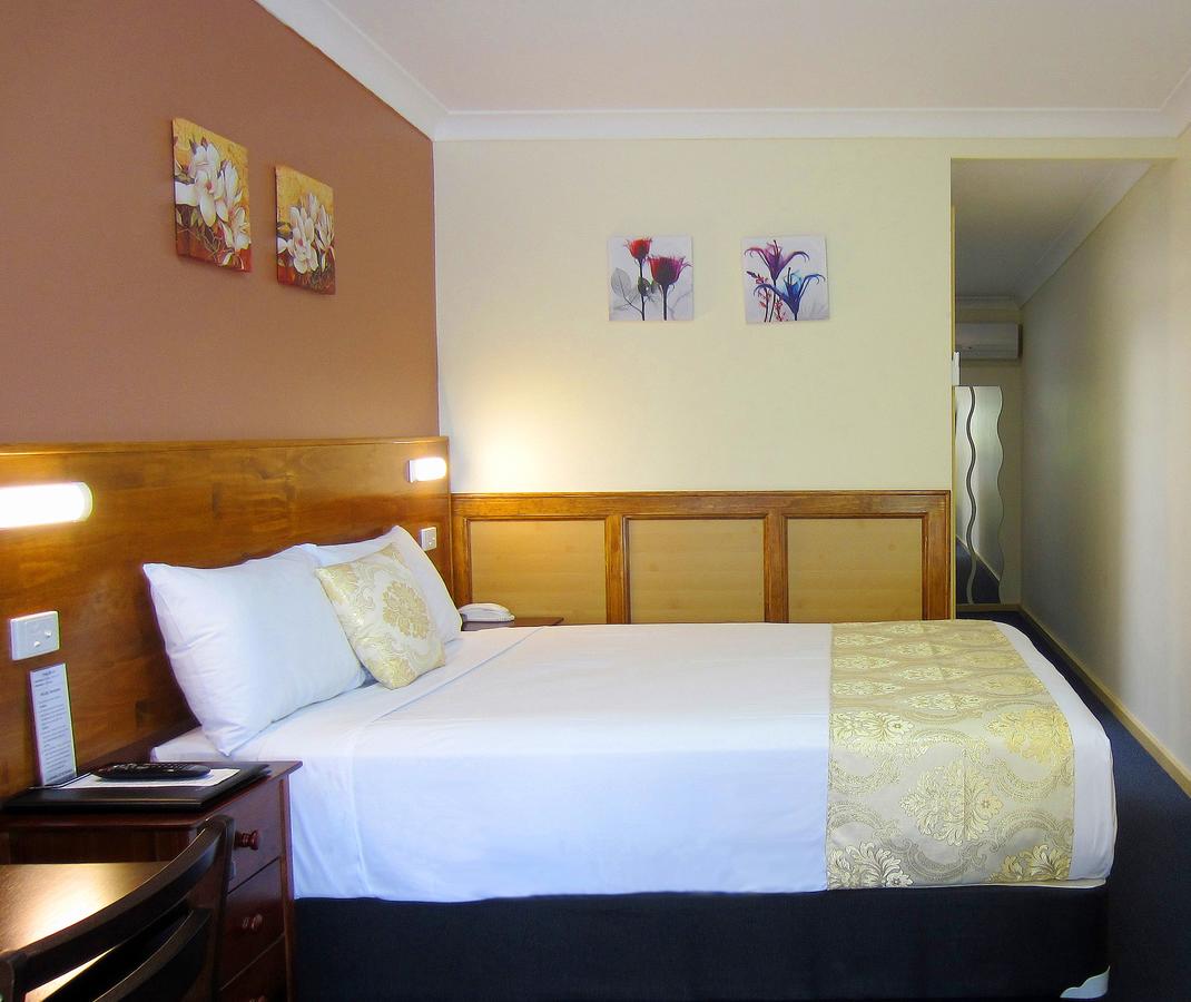 Chatham NSW Accommodation Daintree