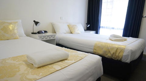 Highway Motor Inn Taree - Accommodation Daintree 8