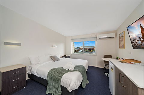 Carlton Suites - Accommodation Daintree 2
