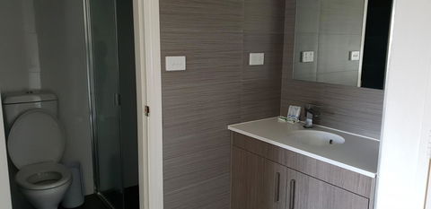 Carlton Suites - Accommodation Daintree 11