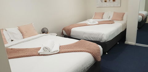Carlton Suites - Accommodation Daintree 12