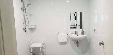 Carlton Suites - Accommodation Daintree 21