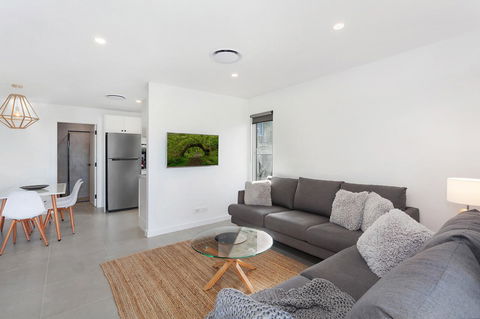 Modern Guest House - Accommodation Daintree 3
