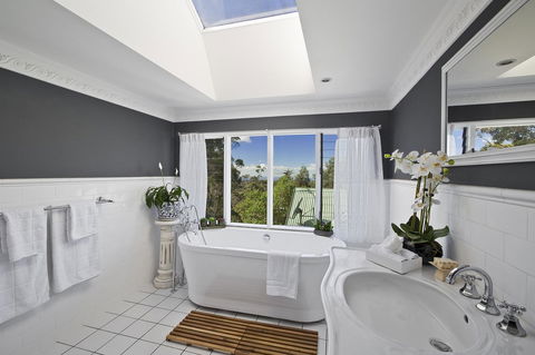 Mountainside B & B - Accommodation Daintree 10