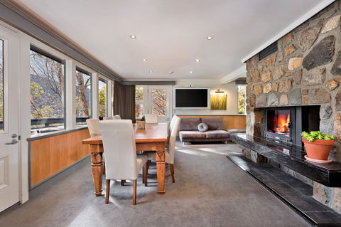 Pure Chalet Thredbo - Accommodation Daintree 14