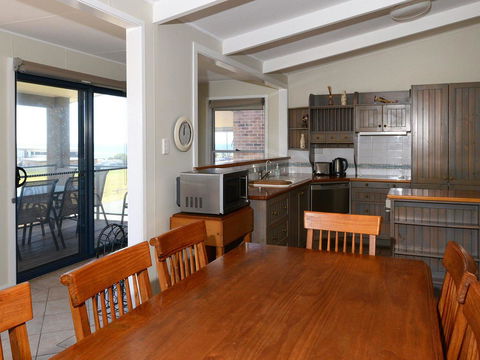 2 Cliff Road - Accommodation Daintree 5
