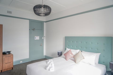 Oasis On Beamish Hotel - Accommodation Daintree 8