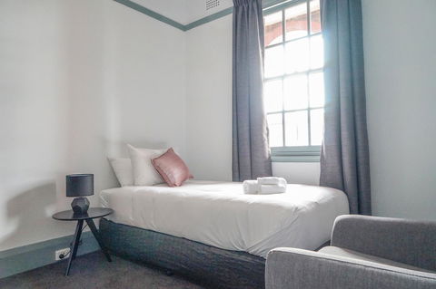 Oasis On Beamish Hotel - Accommodation Daintree 9