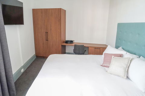 Oasis On Beamish Hotel - Accommodation Daintree 15