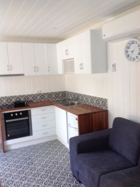 Hideaway Holiday Apartments - Accommodation Daintree 8
