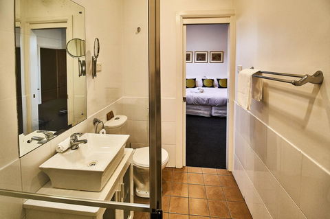 The Bronte Boutique Hotel - Accommodation Daintree 33