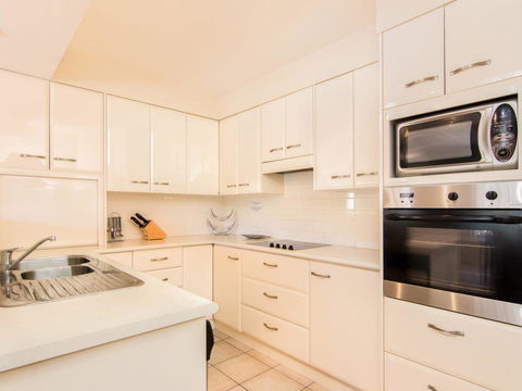 Millennium 102 With Pool In Complex - Accommodation Daintree 9