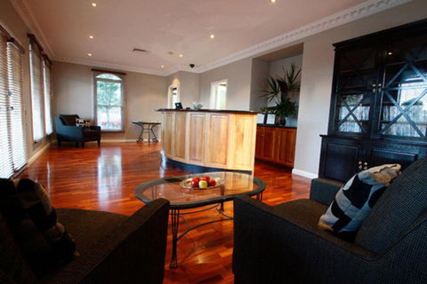 Carlyle Suites & Apartments - Accommodation Daintree 1