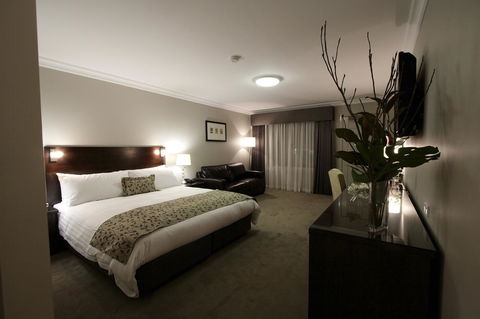 Carlyle Suites & Apartments - Accommodation Daintree 3