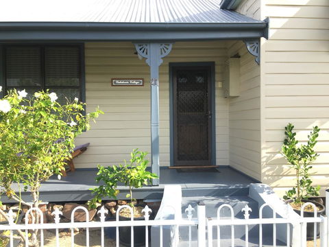 Caledonia Cottage - Accommodation Daintree 6