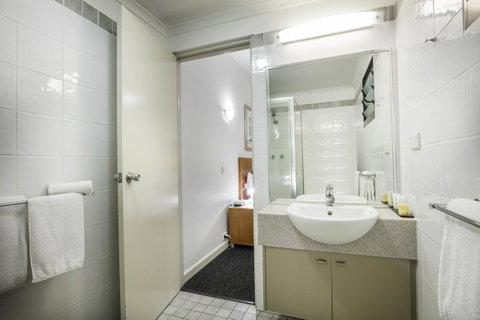 Mercure Darwin Airport Resort - Accommodation Daintree 24