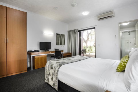 Mercure Darwin Airport Resort - Accommodation Daintree 26