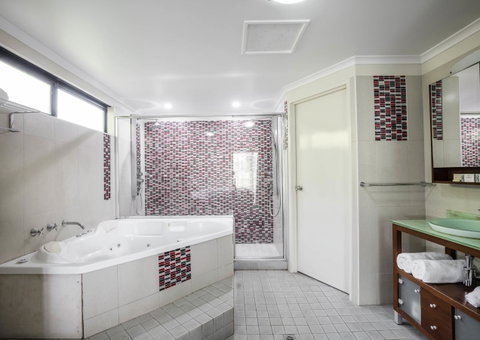 Mercure Darwin Airport Resort - Accommodation Daintree 11