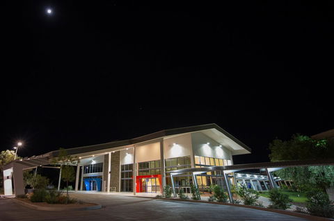 Crowne Plaza Alice Springs Lasseters, An IHG Hotel - Accommodation Daintree 12