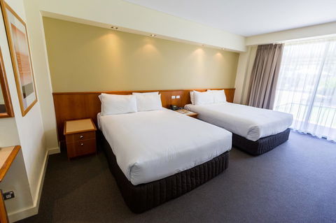 Crowne Plaza Alice Springs Lasseters, An IHG Hotel - Accommodation Daintree 9
