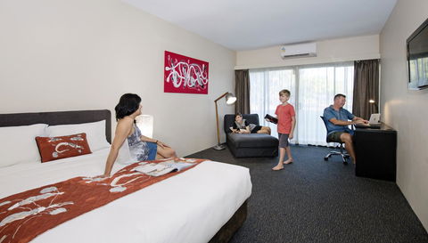 Mercure Kakadu Crocodile - Accommodation Daintree 13