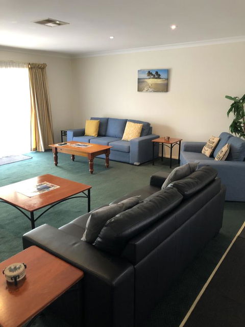 Beaches Serviced Apartments - Accommodation Daintree 7