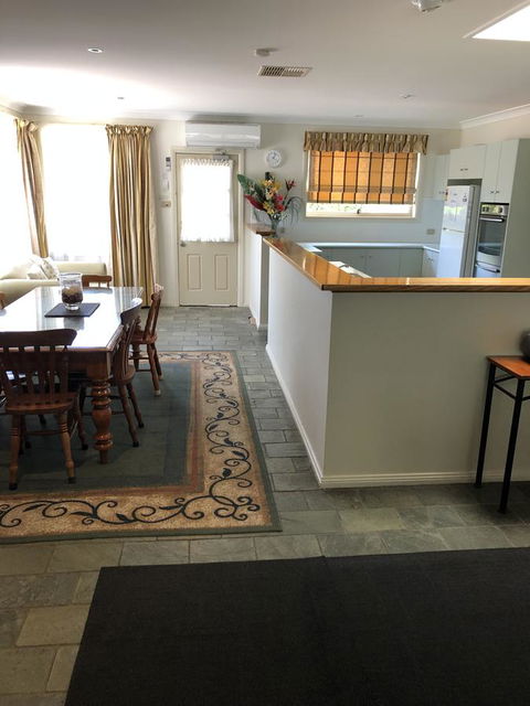 Beaches Serviced Apartments - Accommodation Daintree 5