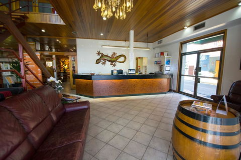 Elkira Court Motel - Accommodation Daintree 9