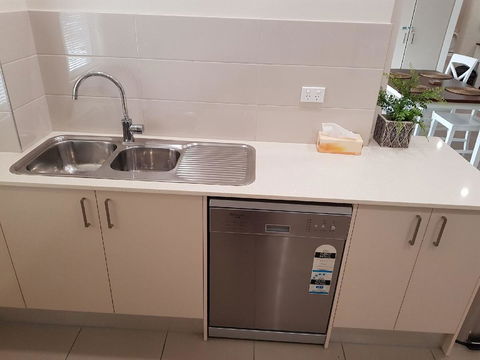Darwin-Ocean Views, Tropical Getaway, Pool & Aircon - Accommodation Daintree 12