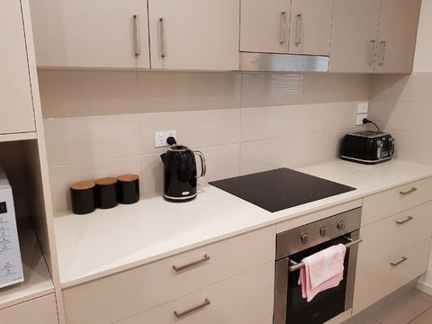 Darwin-Ocean Views, Tropical Getaway, Pool & Aircon - Accommodation Daintree 9
