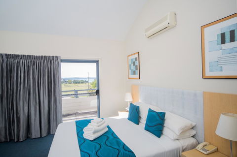 Corrigans Cove - Accommodation Daintree 4