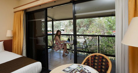 Mercure Alice Springs Resort - Accommodation Daintree 29
