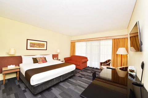 Mercure Alice Springs Resort - Accommodation Daintree 11