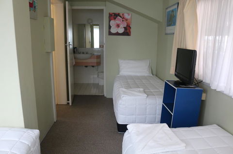 Golden Sands Motor Inn - Accommodation Daintree 22