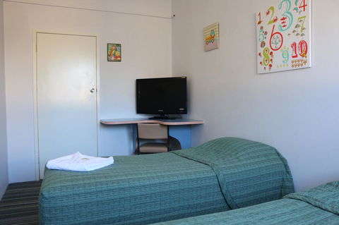 Golden Sands Motor Inn - Accommodation Daintree 19