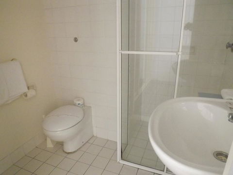 Golden Sands Motor Inn - Accommodation Daintree 29