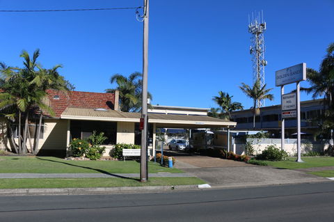 Golden Sands Motor Inn - Accommodation Daintree 18