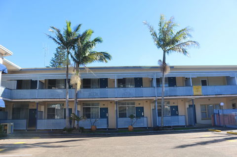 Golden Sands Motor Inn - Accommodation Daintree 11