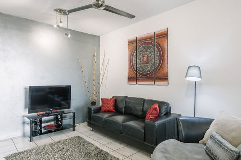 CitySide Apartment - 2 Bedroom With Private Courtyard - Accommodation Daintree 1