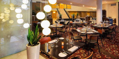 Crowne Plaza Canberra, An IHG Hotel - Accommodation Daintree 3