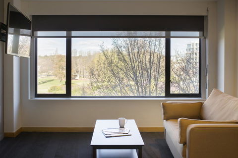 Crowne Plaza Canberra, An IHG Hotel - Accommodation Daintree 29