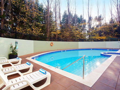 Crowne Plaza Canberra, An IHG Hotel - Accommodation Daintree 7