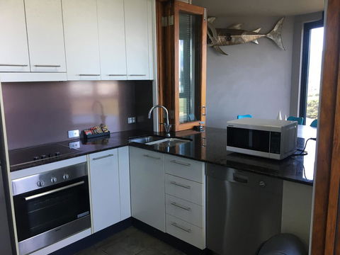 Lennox Holiday Apartments - Accommodation Daintree 12