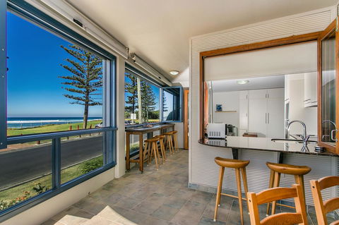 Lennox Holiday Apartments - Accommodation Daintree 32