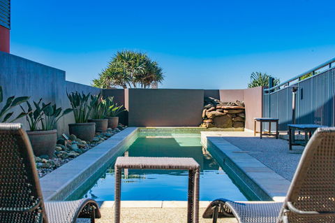 Lennox Holiday Apartments - Accommodation Daintree 3