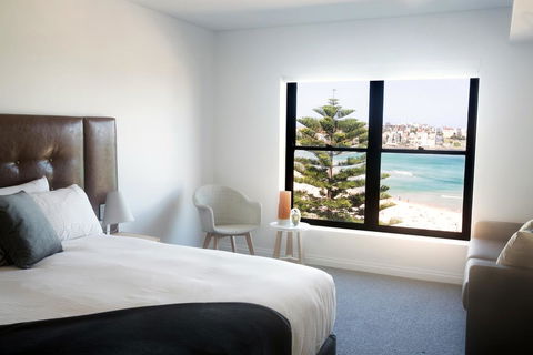 Bondi 38 Serviced Apartments - Accommodation Daintree 0