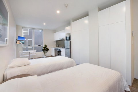 Bondi Beach Studio King Suite 1 - Accommodation Daintree 0