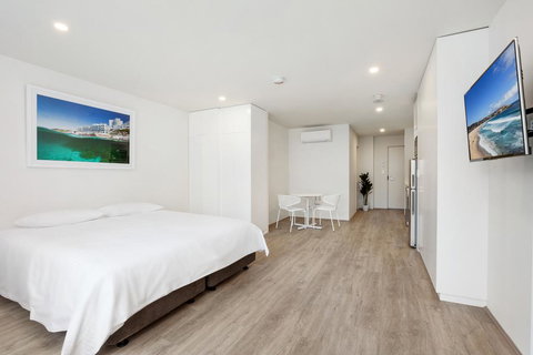 Bondi Beach Studio King Suite 2 - Accommodation Daintree 1