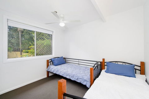 BONNY BEACH HOUSE - Holiday Accomodation With Pool - Accommodation Daintree 3
