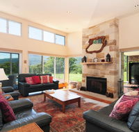 Bottlebrush Lodge - Great views and a pool - Accommodation Daintree